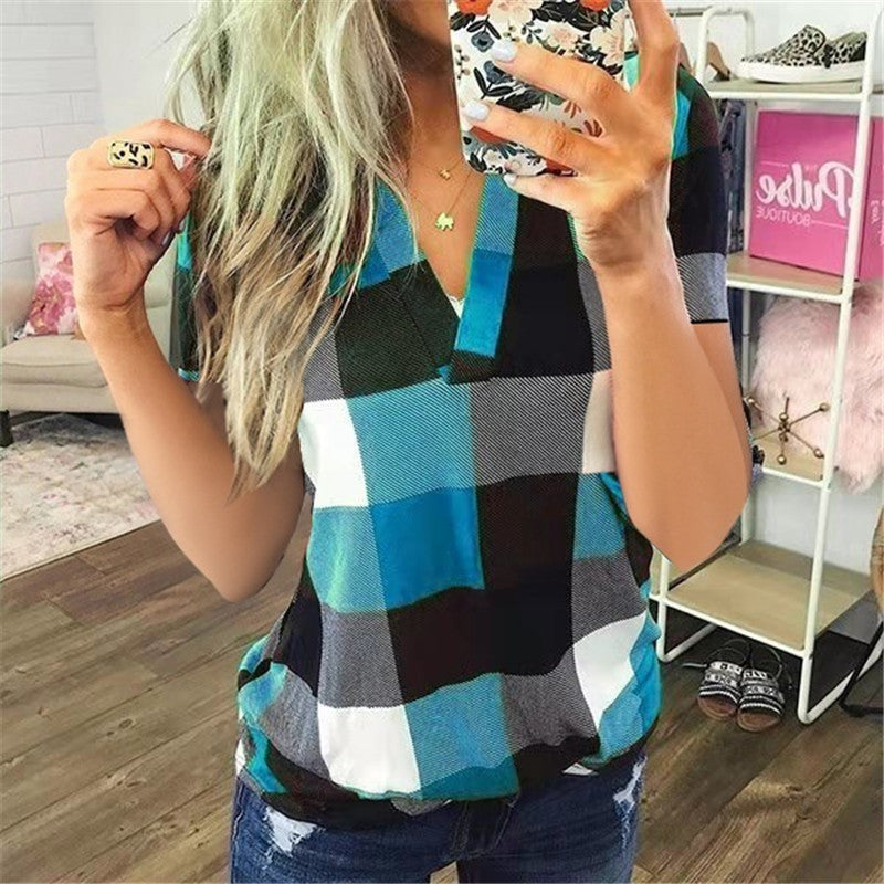 قميص نسائي جديد منقوش بفتحة رقبة على شكل حرف V وأكمام قصيرة تي شيرت نسائي