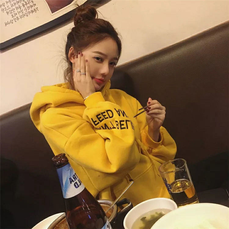 Plus Velvet Western Style Student Age Reduction Ins Super Fire Loose Embroidered Hood