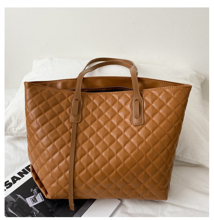 حقيبة تسوق نسائية من Diamond Check Bag حقيبة كتف تحت الإبط