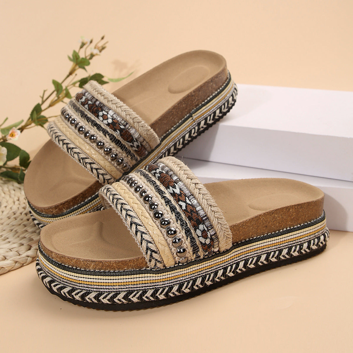 صندل عصري من One-line Muffin Plus Size