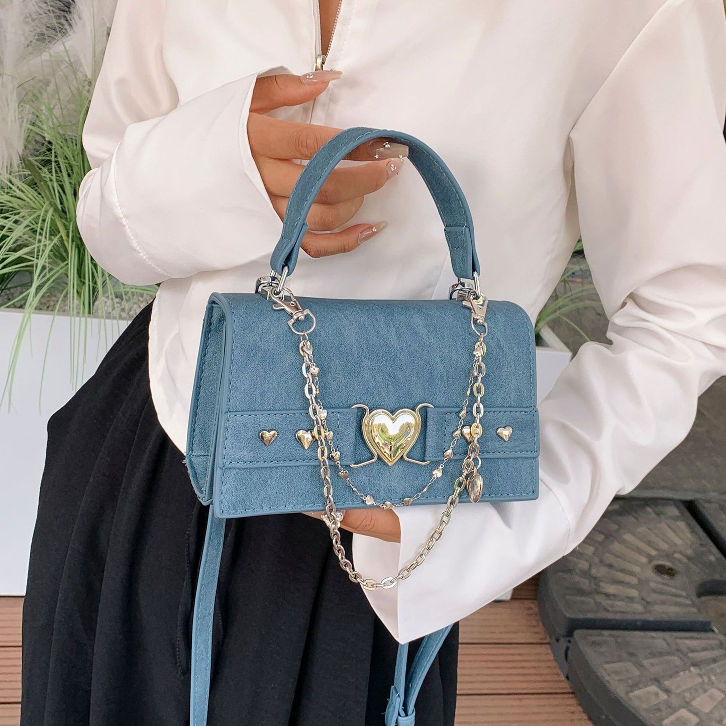 حقيبة كتف نسائية بتصميم سلسلة Love Fashion لفصل الخريف