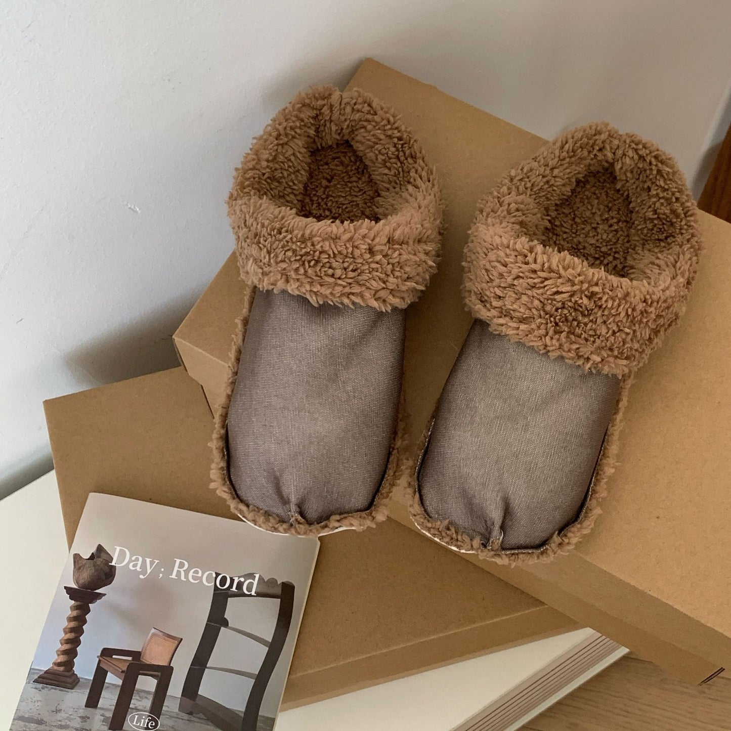 حذاء Hole Shoes مبطن بالقطن ومبطن بالصوف ودافئ وقابل للإزالة والغسل وبطانة مزدوجة سميكة
