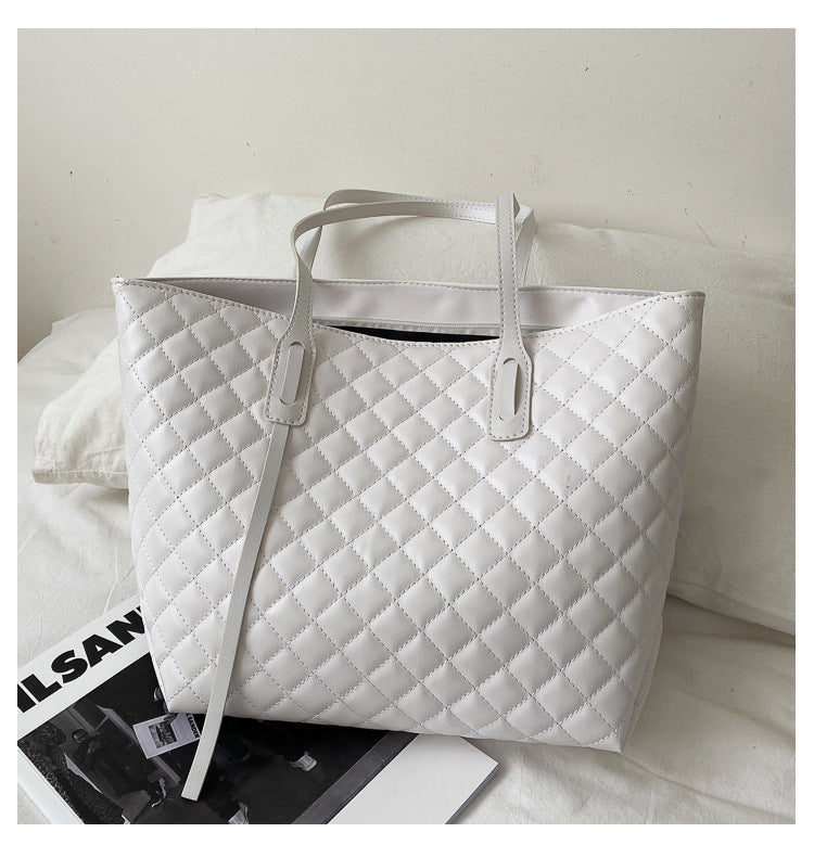 حقيبة تسوق نسائية من Diamond Check Bag حقيبة كتف تحت الإبط