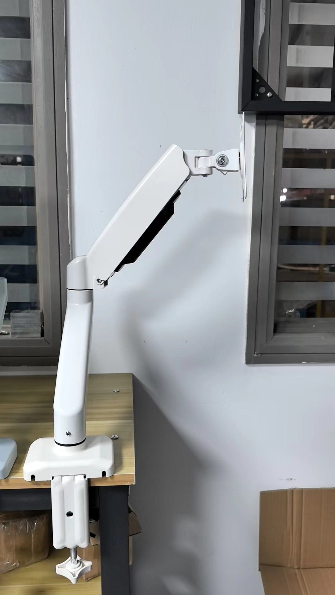 حامل شاشة LCD تلسكوبي دوار مع رف مرتفع