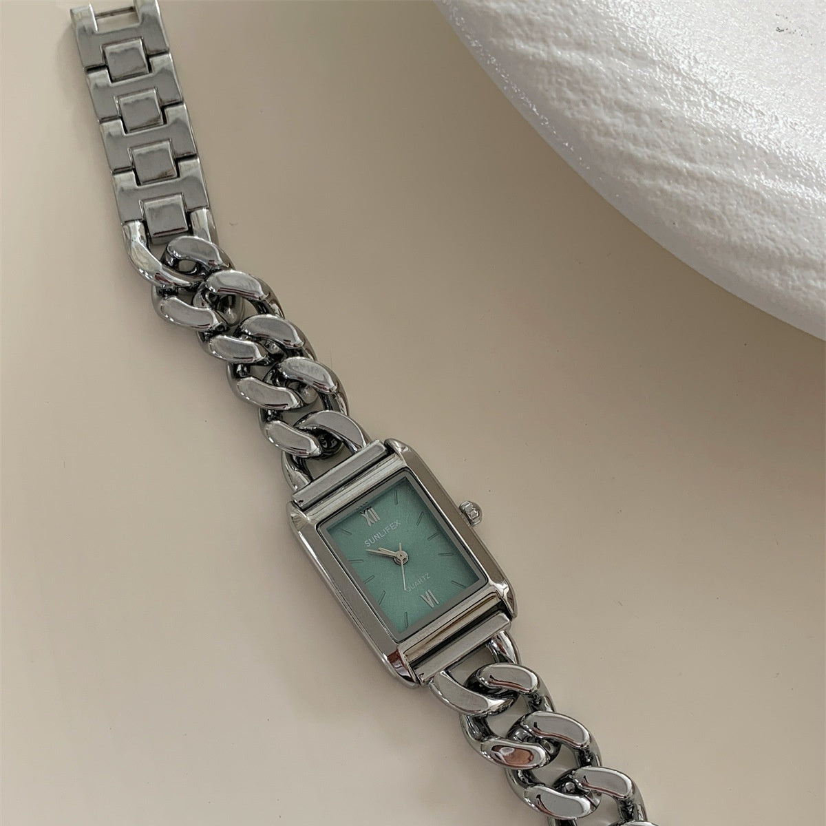 Classic Simple Design Chain Watch Female