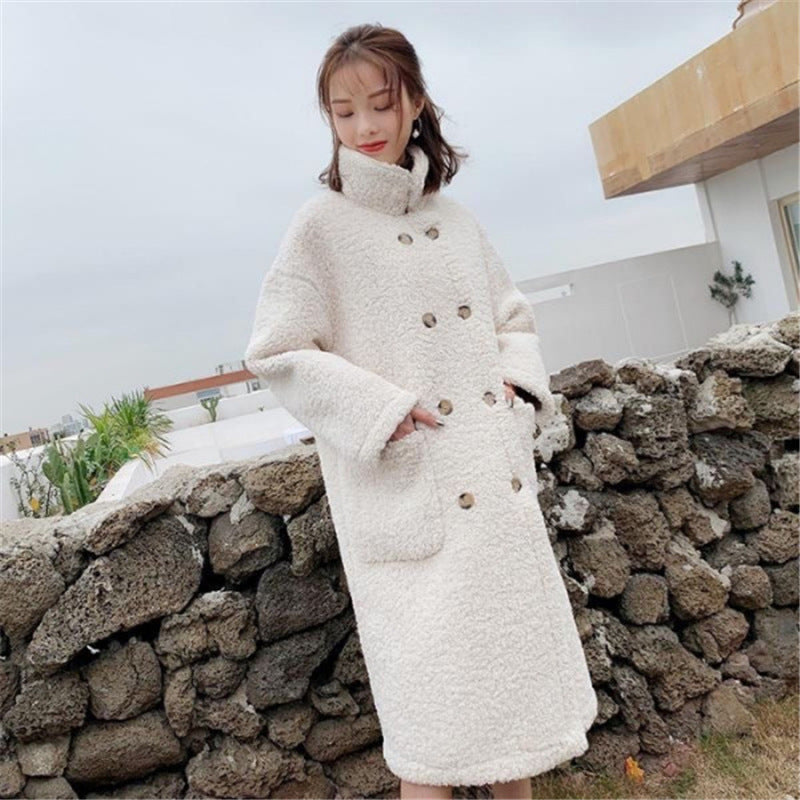 Woman with imitation cashmere coat