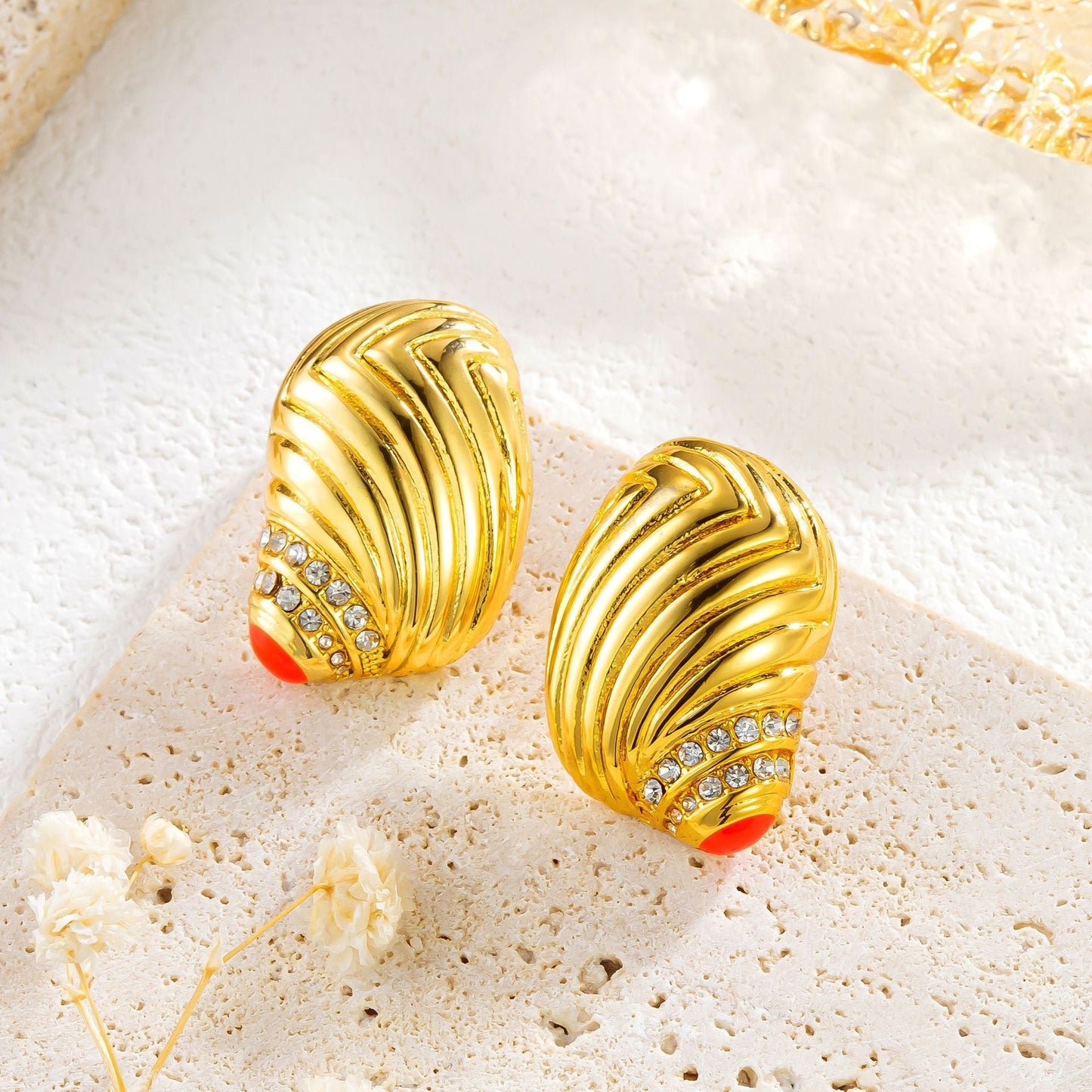 Fashion Special-interest Titanium Steel Gold-plated Diamond-embedded Conch Stud Earrings For Women