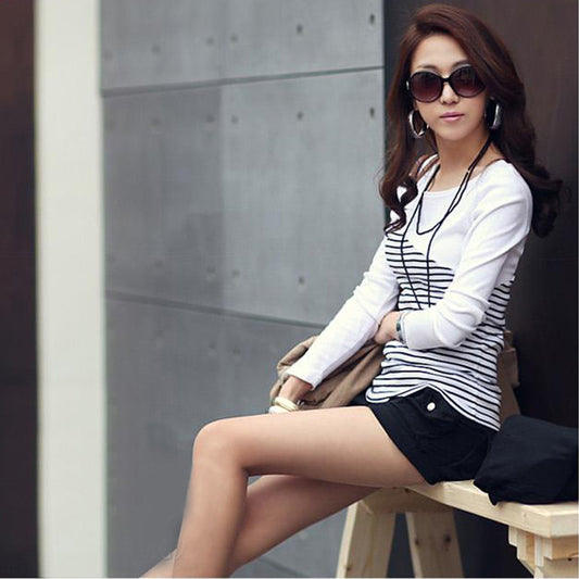 Striped stitching contrast base shirt