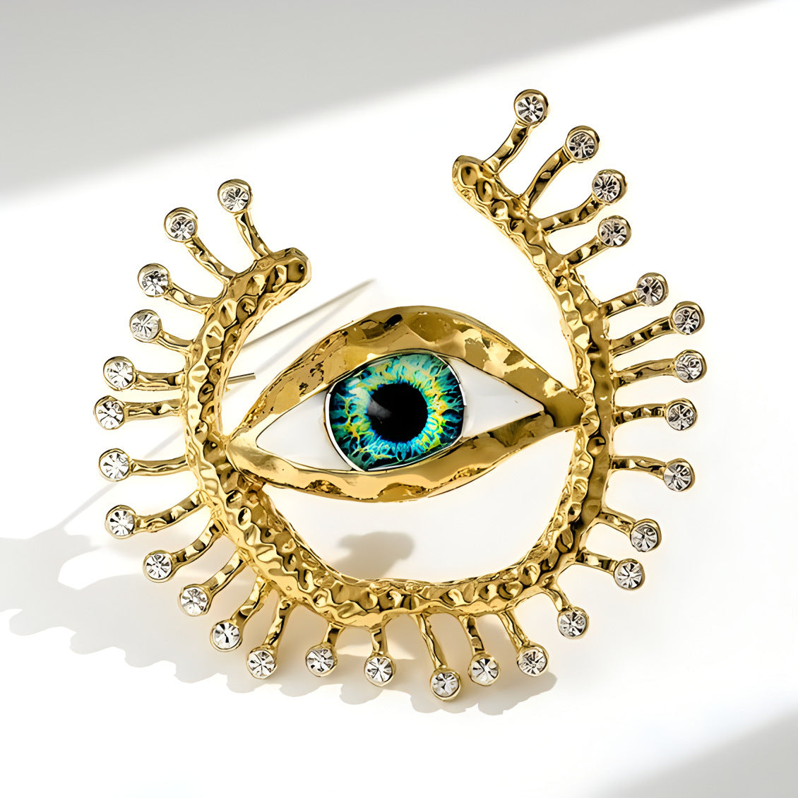 European And American Retro Devil's Eye Brooch