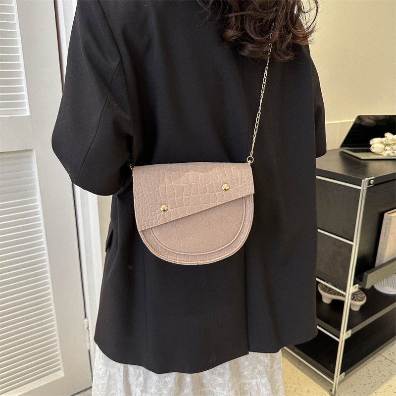 Casual Felt Solid Color One-shoulder Crossbody Bag Foreign Saddle