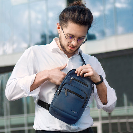 New Waterproof Men's Chest Bag Is Light And Luxurious With Large Capacity