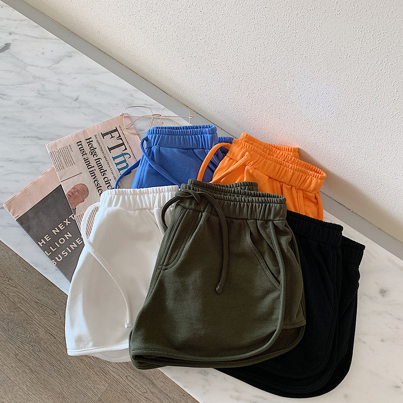 Solid color wild high waist casual hot pants