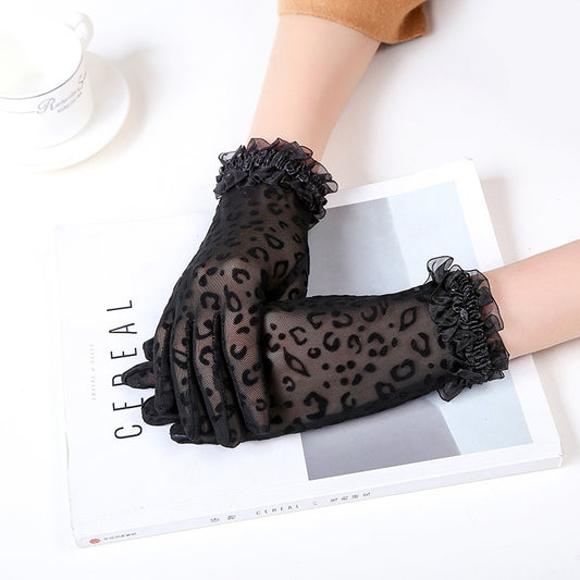 Ladies lace sunscreen gloves