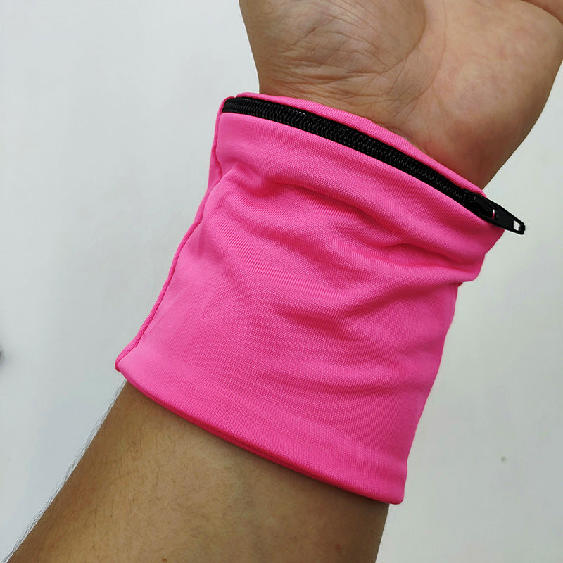 Lightweight zipper wristband