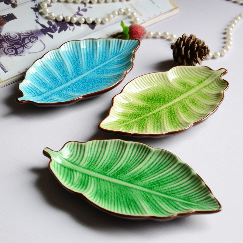 Creative Banana Leaf Shape Ceramic Plate Lovely Seasoning Dish