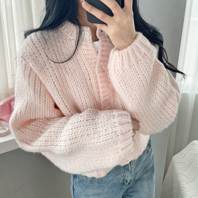 Women's Round Neck Lantern Sleeve Knitted Cardigan