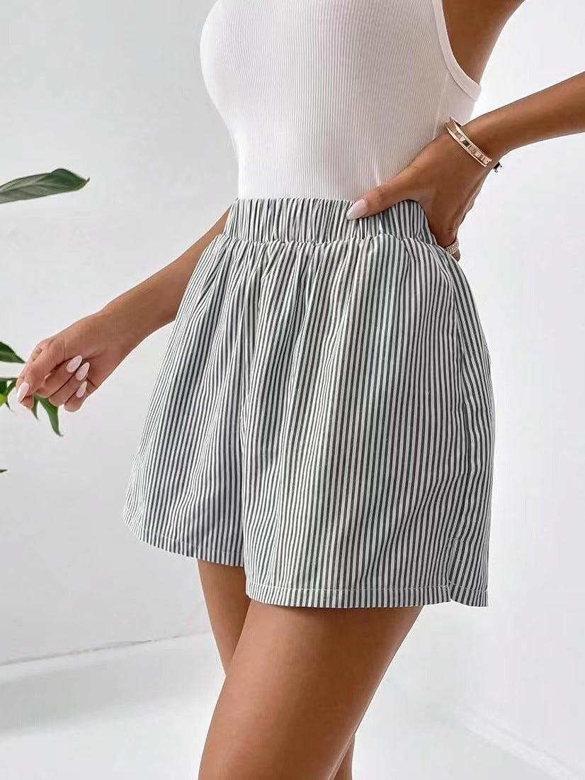 Fashion Women's Loose Back Patch Pocket Striped Shorts