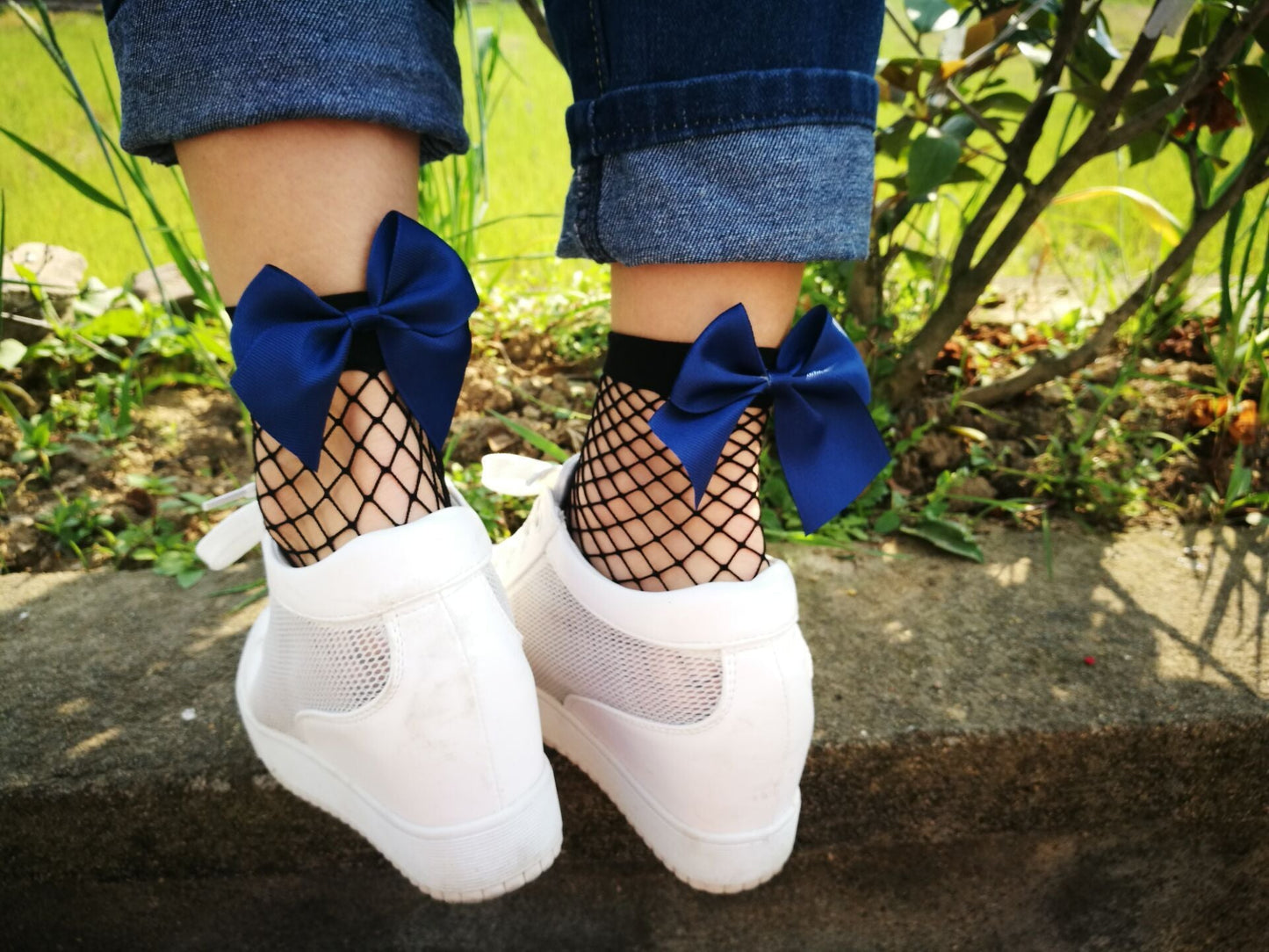 Female Lace-up Bow Fishnet Socks