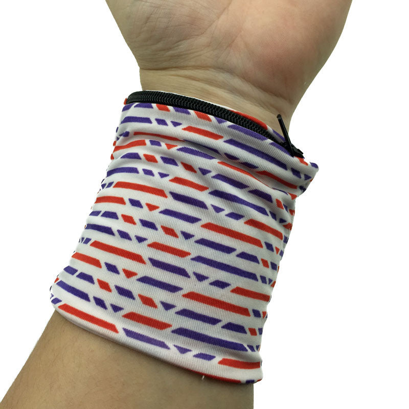 Lightweight zipper wristband