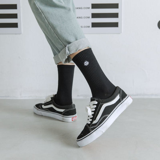 Black Solid Color Simple Couple Socks In Autumn