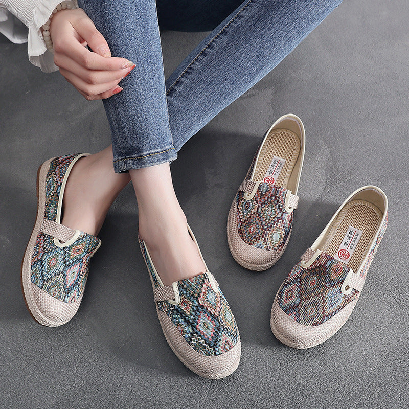 Women's Spring And Summer Breathable Ethnic Style Embroidered Shoes Soft Bottom