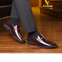 Pointed patent leather men's shoes