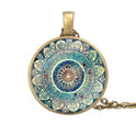 Fashion glass pendant necklace