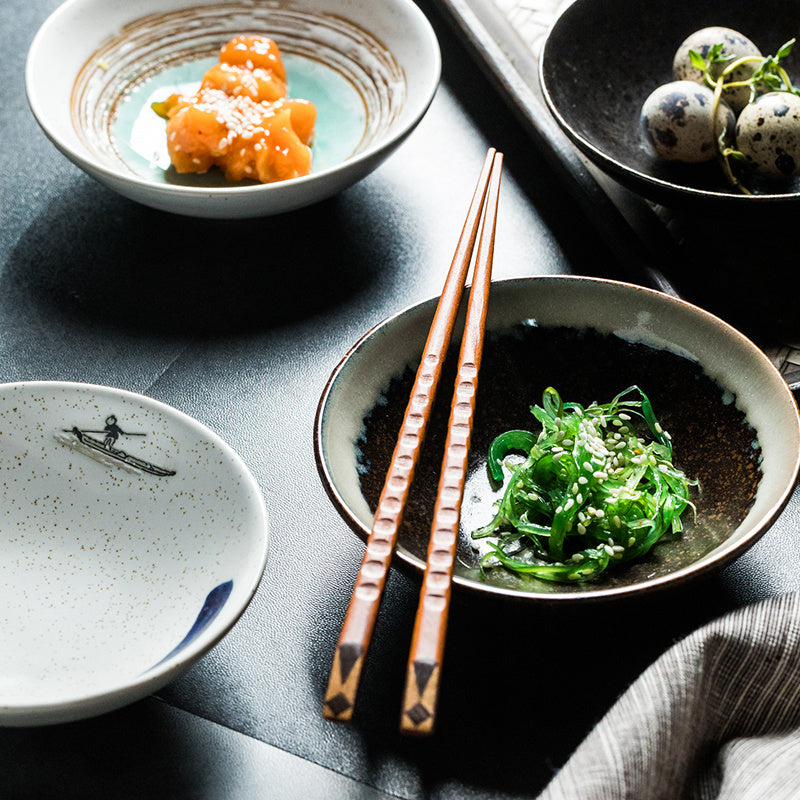 Japanese Style Small Round Shallow Bowl With Vegetable Seasoning