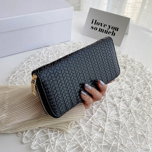 Zipped woven clutch