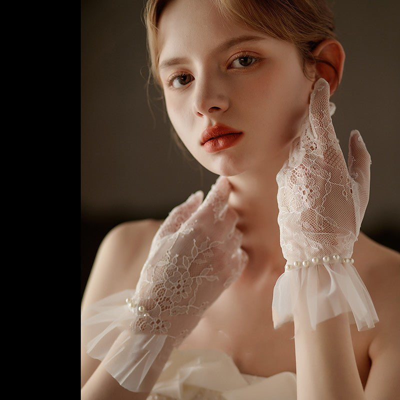 Women's Exquisite Lace Pearl Gloves