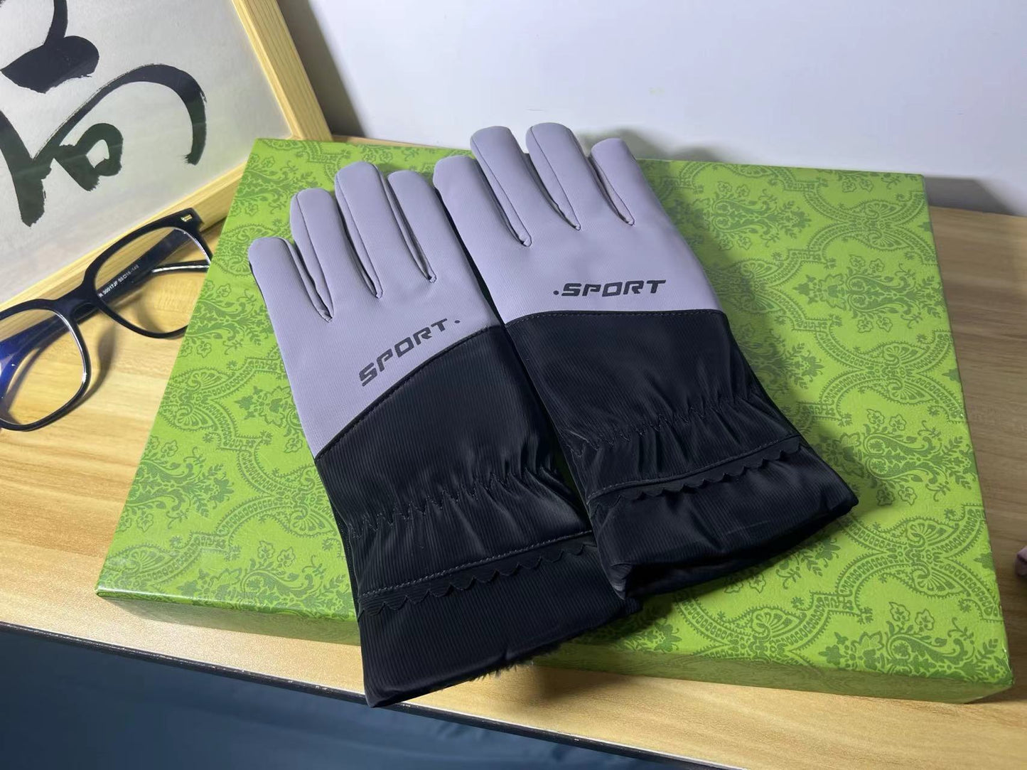 Touch Screen Student Wind-proof And Cold Protection Knitted Gloves Thickened