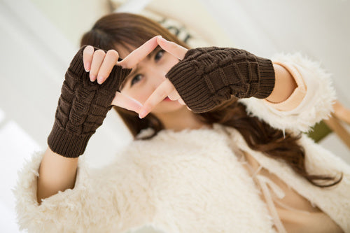 Warm Autumn And Winter Knitted Finger-exposing Half-finger Movement