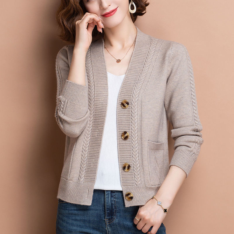 Women's Short Foreign Style Sweater Cardigan Fashion Outside