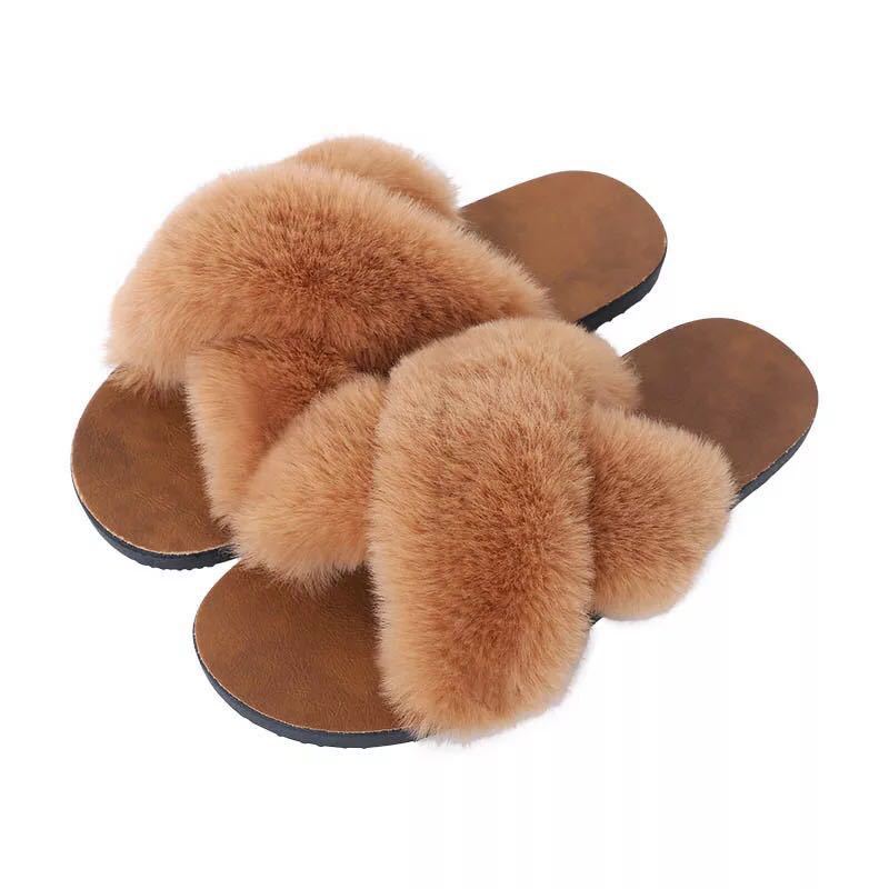 Cross hair slippers women flat bottom