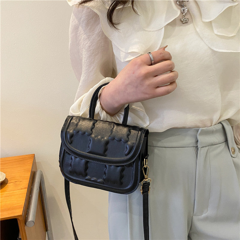 Women's Simple Korean-style Fashion Messenger Bag