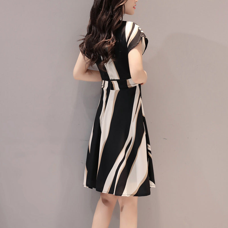 Female Slim Temperament Round Neck A-line Skirt