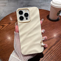 Three-dimensional Pleated Pattern Phone Case