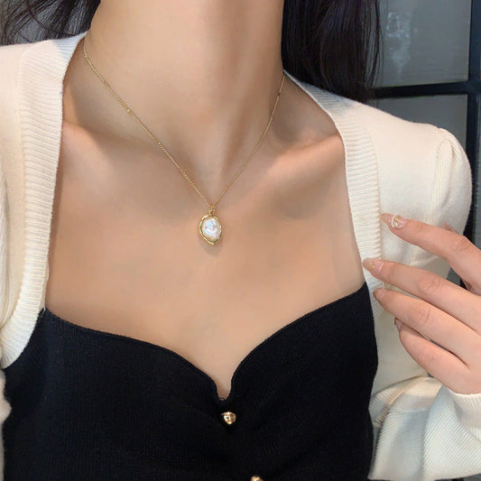 Irregular Geometric Pendant Necklace Clavicle Chain