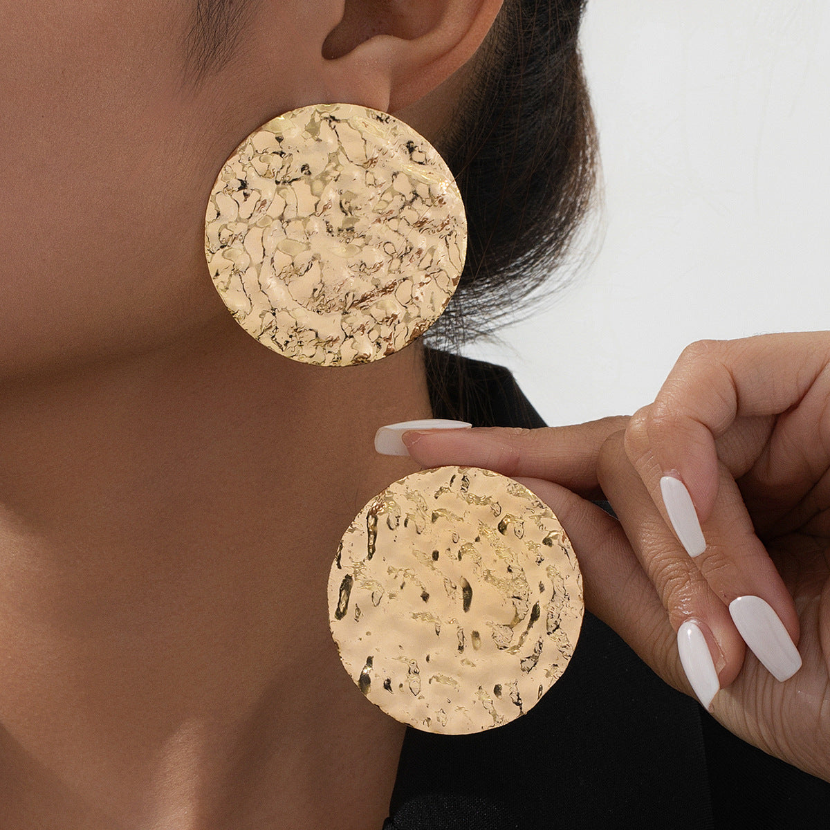 Simple Style Exaggerated Alloy Round Texture Concave-convex Geometric Metal Sense Fashion Ear Studs