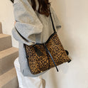 Women's Popular Leopard Print Large Capacity Shoulder Messenger Bag