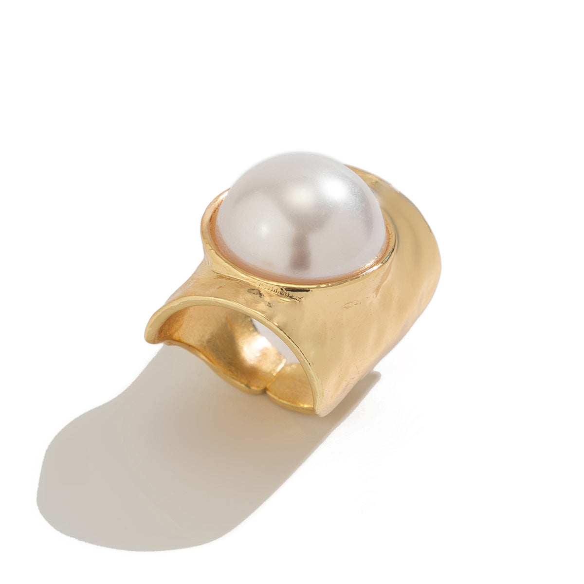 Exaggerated Inlaid Large Pearl Wide Ring