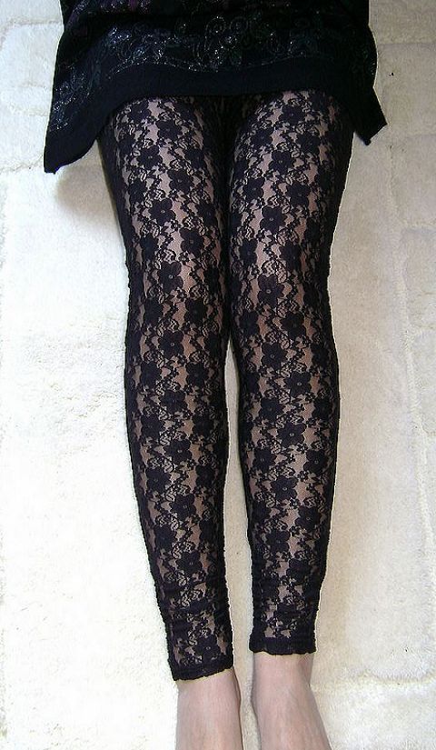 Transparent Hollow Rose Lace Ankle-length Black Leggings