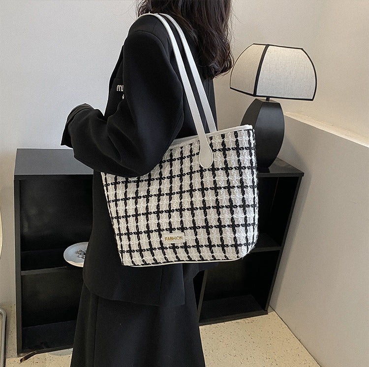 Popular One Shoulder New Simple Plaid Tote