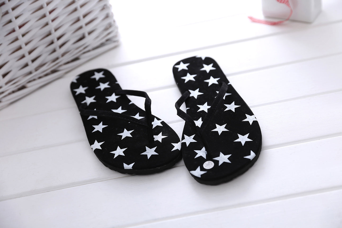 Fashion Flat Flip Flops Non-slip Slipper Soles Heel