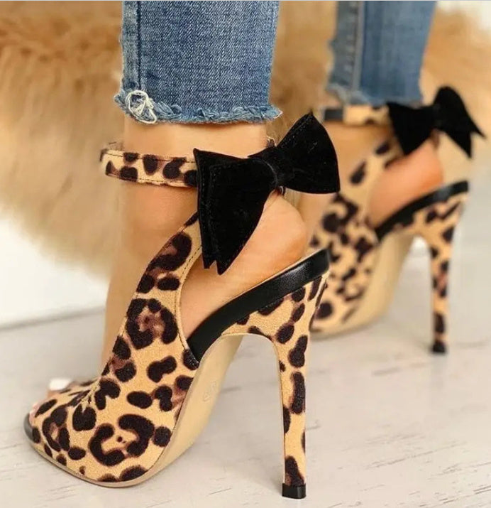 Summer Plus Size Sexy Stiletto Heel Sweet Bow Peep Toe Suede Sandals