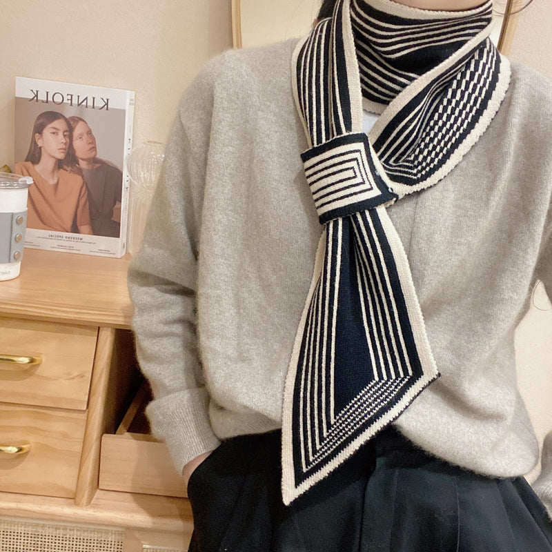 Classic Black And White Autumn And Winter All-match Small Scarf