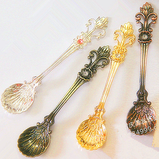 Creative Retro Pattern Alloy Stirring Dessert Spoon