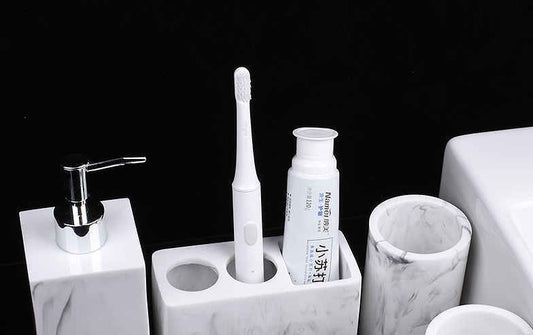 Creative Resin Five-piece Bathroom Set